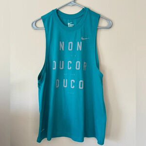 Nike Drifit Woman’s tank - medium